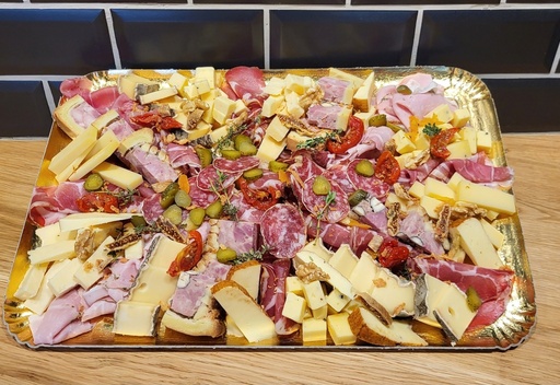 Planche charcuterie 6.98 € par personne (copie)