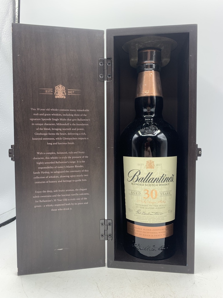 Whisky Ballantine's 30 Ans avec sa boite